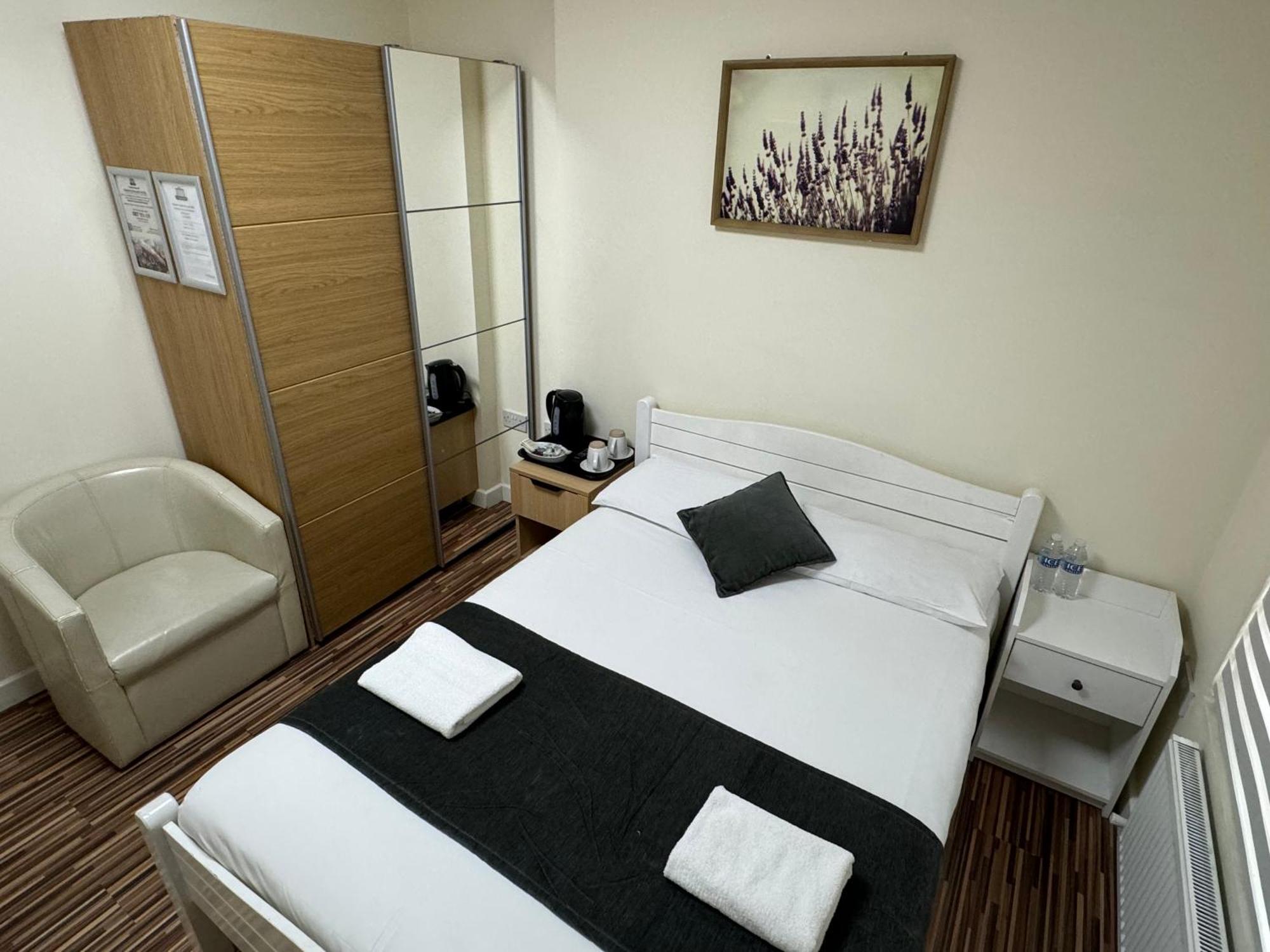 Namaste Palace Hotel Norwich Exterior photo